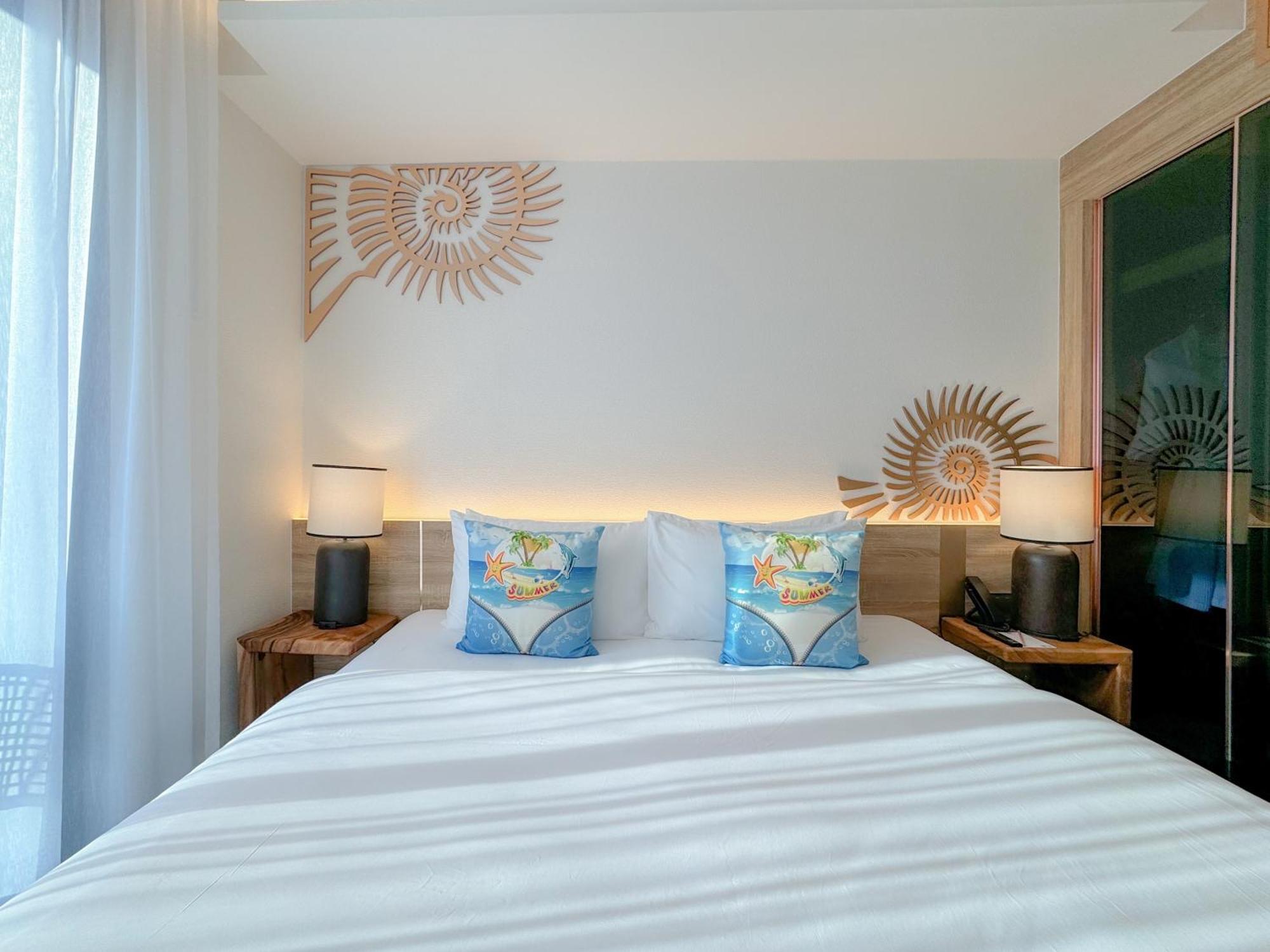 The Marin Phuket Kamala Beach Exteriör bild
