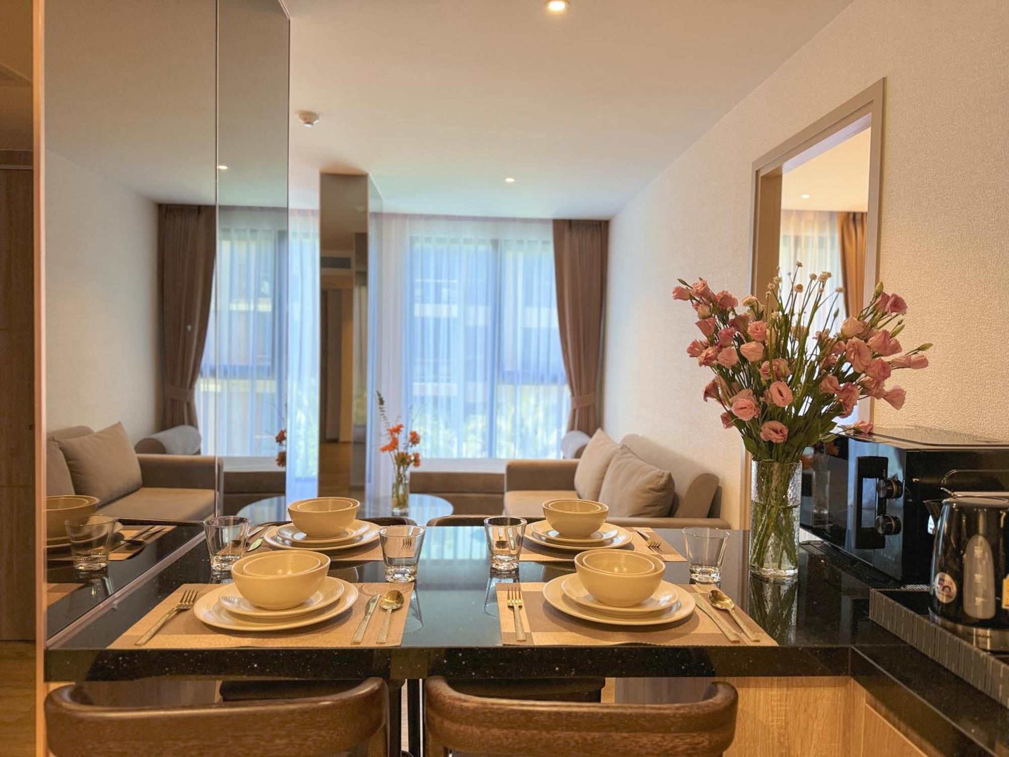 The Marin Phuket Kamala Beach Exteriör bild